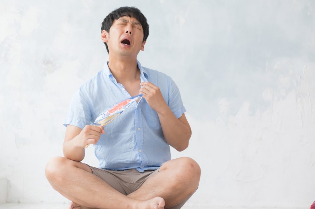 暑いとクリエイティブな能率は低下する！冷房温度は低めに設定しよう