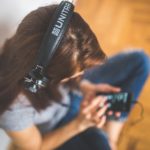 音楽好き・DTMer注意!ヘッドホンの長時間使用で耳が聞こえなくなる